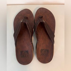 LIKE NEW J-BAY III THONGS